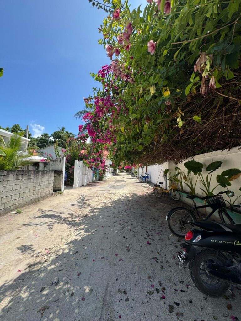 Maldivy: biely piesok, tyrkysové more a dokonalý pokoj