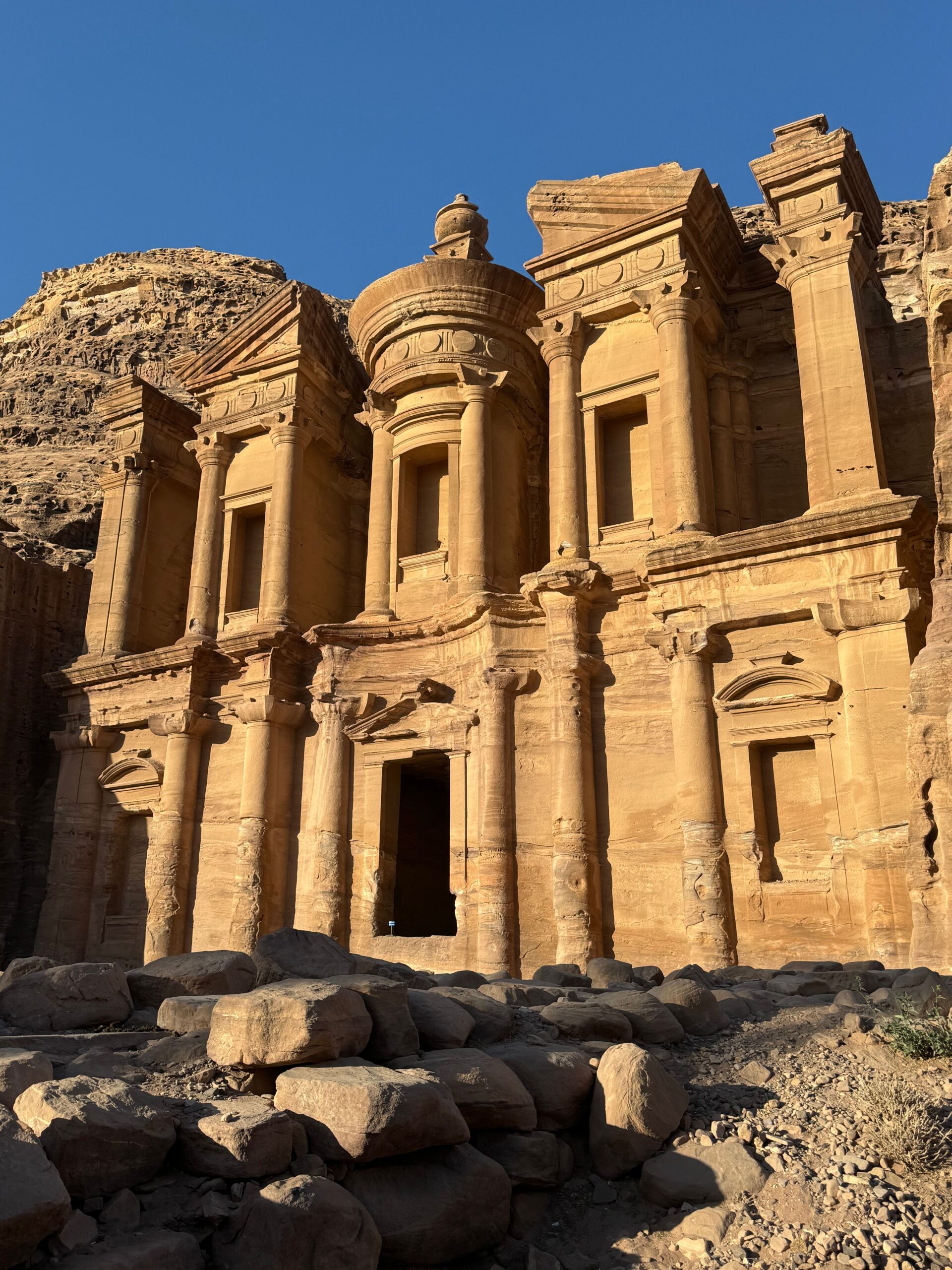 Ad-Deir v Petre – monumentálna skalná pamiatka v Jordánsku